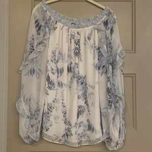 Stunning WHBM top!!